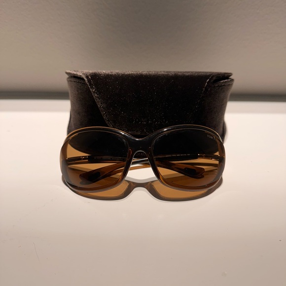 TOM FORD Jennifer Sunglasses - Picture 1 of 7